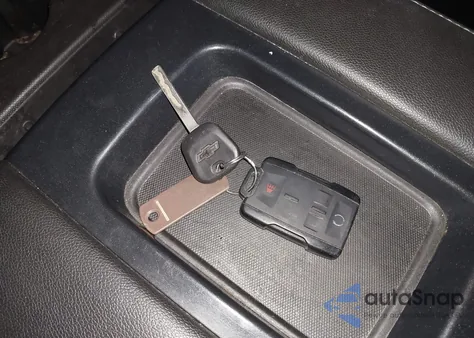 2015 Chevrolet Silverado 1500 1Lt из США, поврежденный, VIN 1GCVKREH2FZ390445